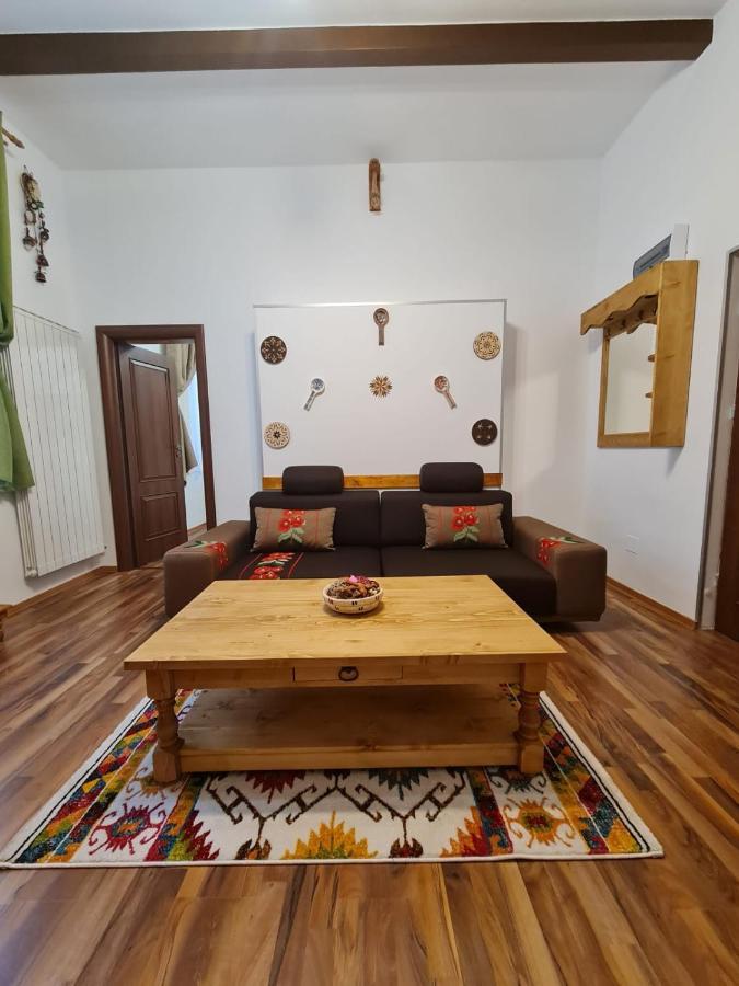 City Home Bucarest Esterno foto