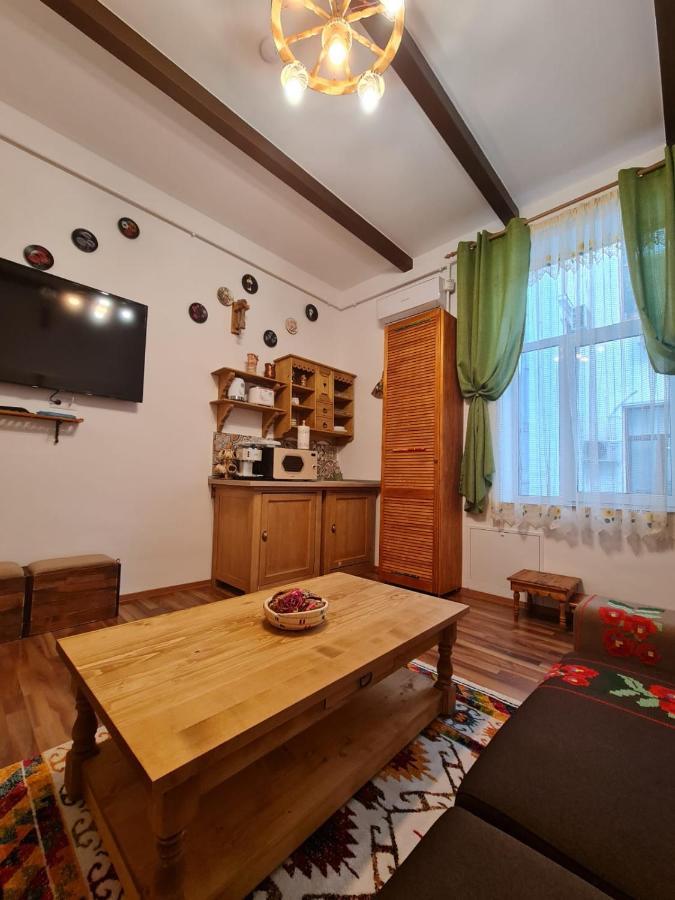 City Home Bucarest Esterno foto